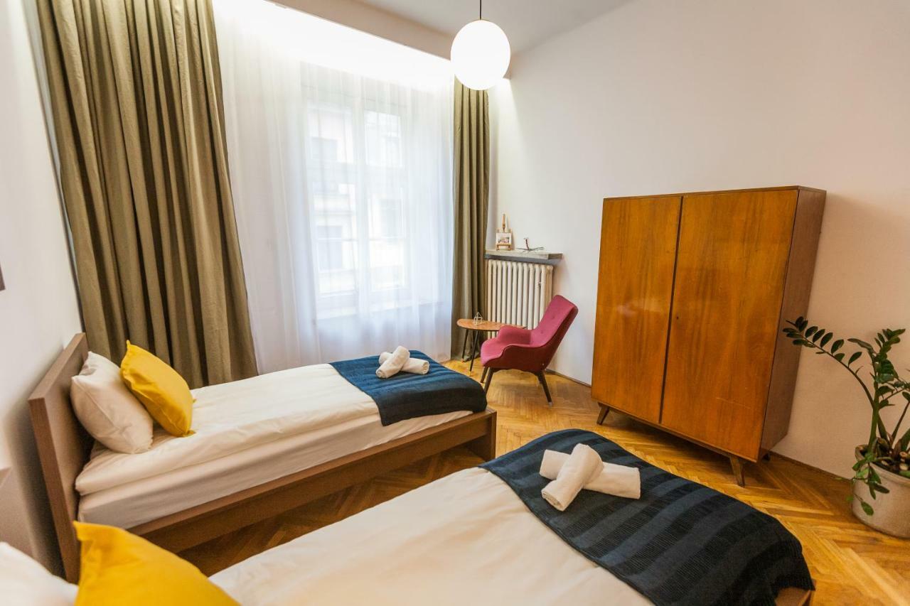 Apartment Mikolajska 3 *